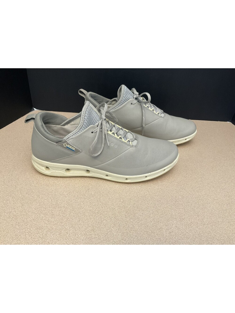 Womens ECCO Cool Pro Spikeless GORE-TEX Grey Golf Shoes. Size 41-US 10-10.5.